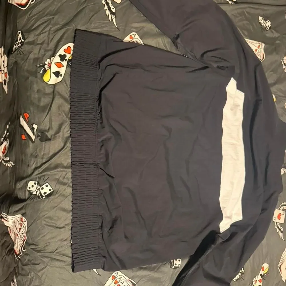 Jordan Men's Navy and Black Sweatshirt